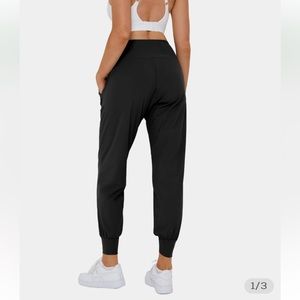 NWT High Waisted Plain Side Pocket Joggers